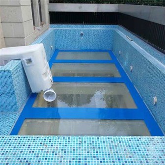 Pakeltas „Zero Edge Pool“.